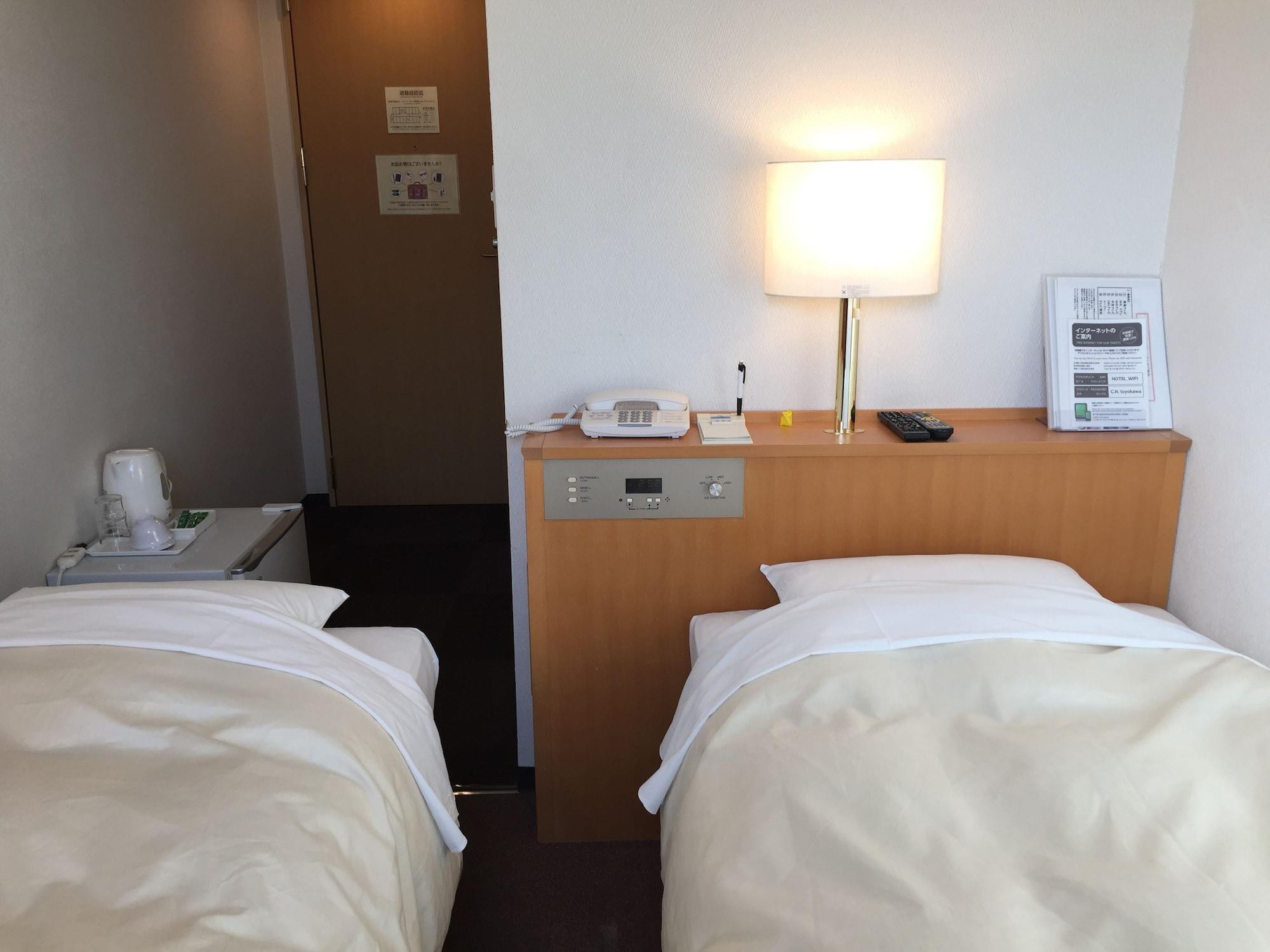 Hotel Crown Hills Toyokawa מראה חיצוני תמונה